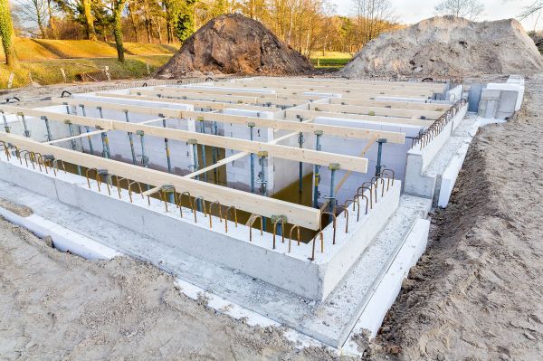 Concrete Foundation Pouring in Newport Beach