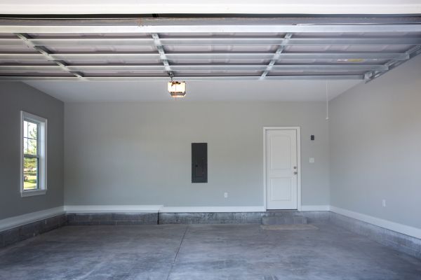 Garage Floor Installation in Newport Beach
