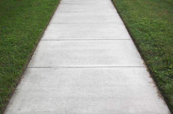 Cost of Concrete Walkway Replacement in Newport Beach