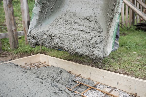 Yard Concrete Pouring in Newport Beach